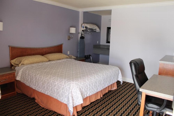 Trails Motel image 15